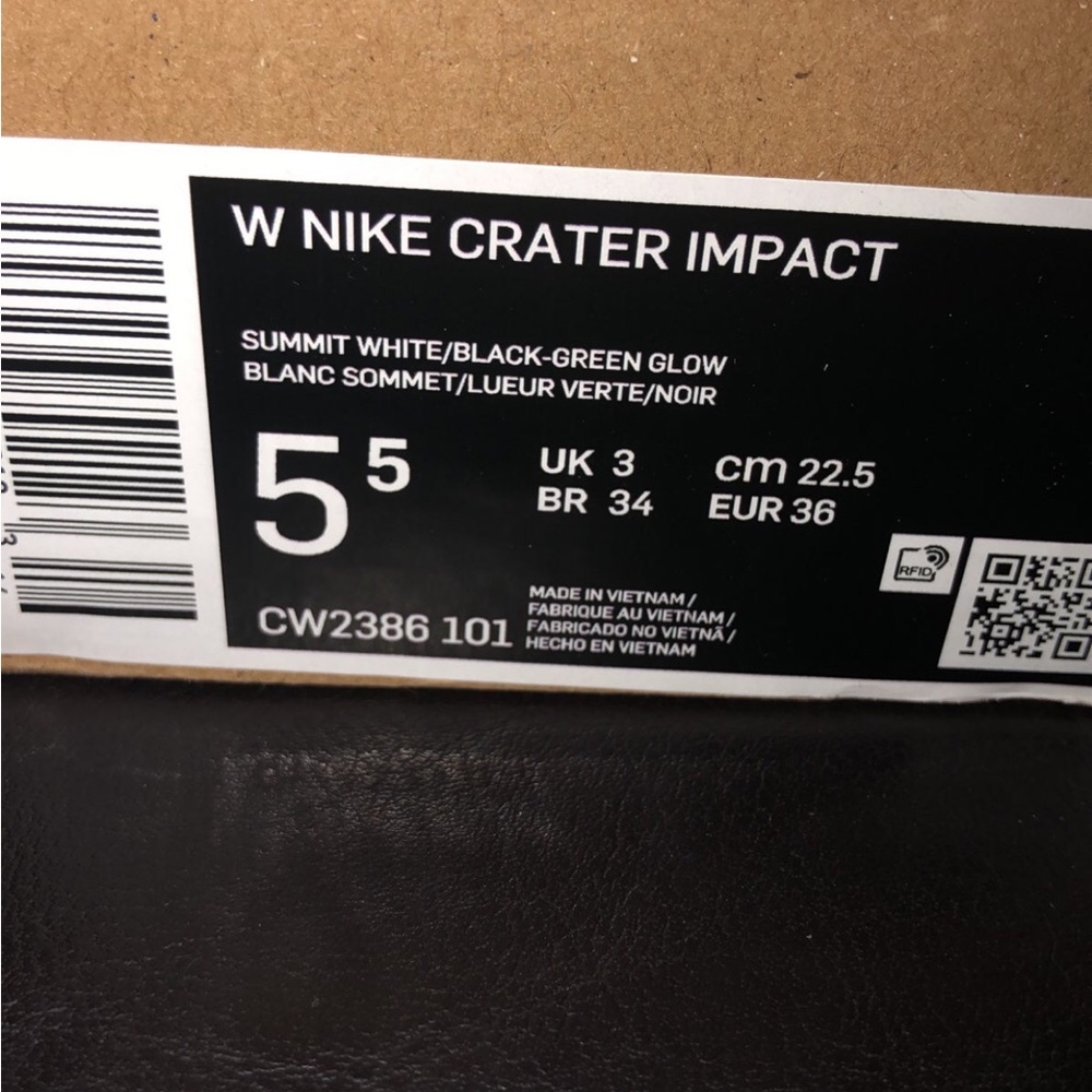 Nike - Picture 2 of 2